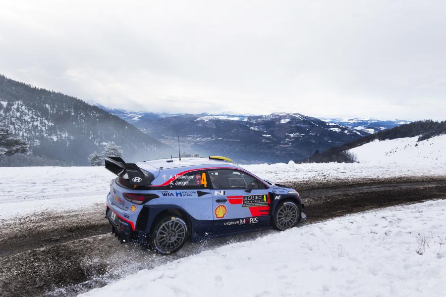  Hyundai i20 Coupe WRC (IB) 2019 года  (фото 9 из 12)